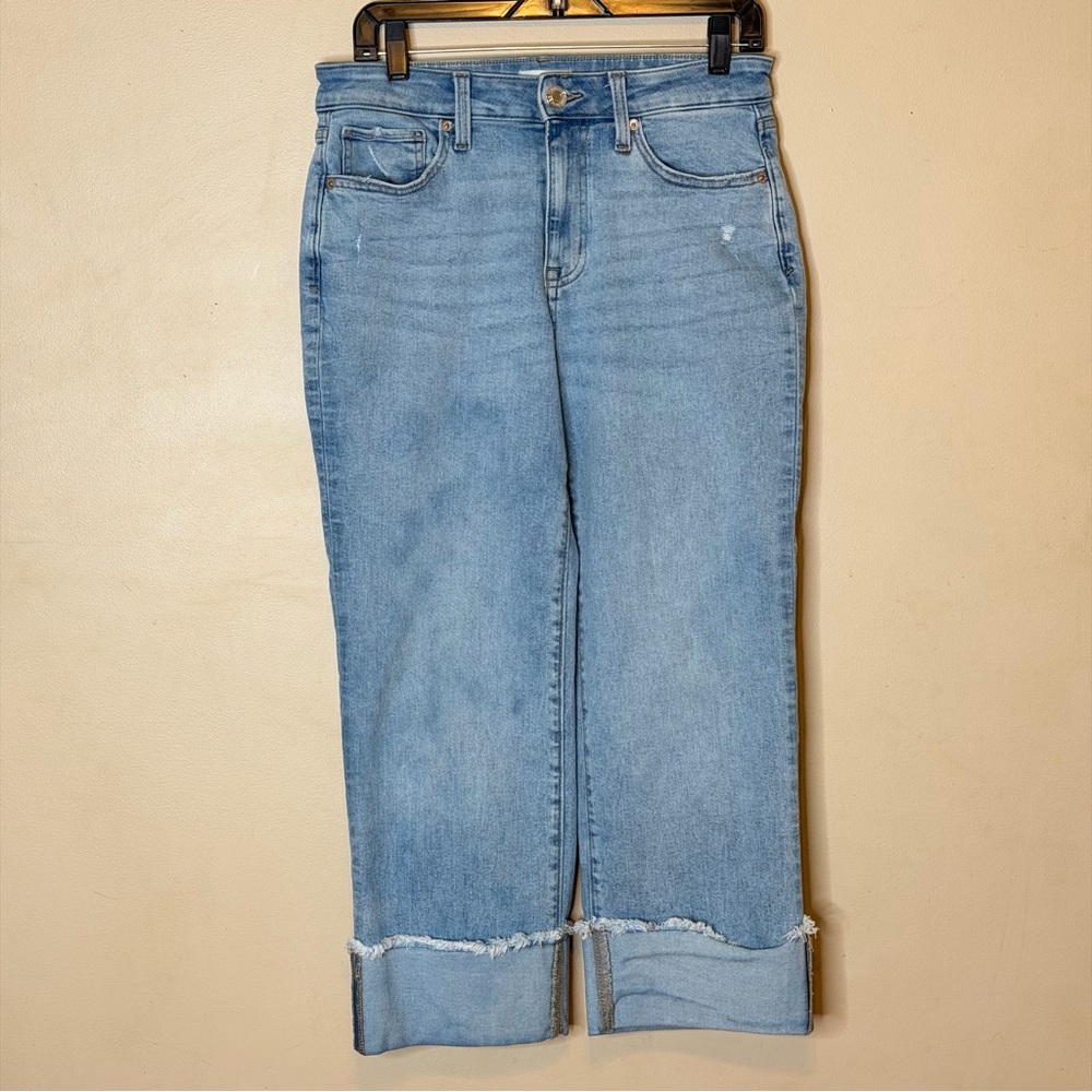 M Jeans by Maurice’s straight ankle cuff size 8 short hight waist (Bin #1)